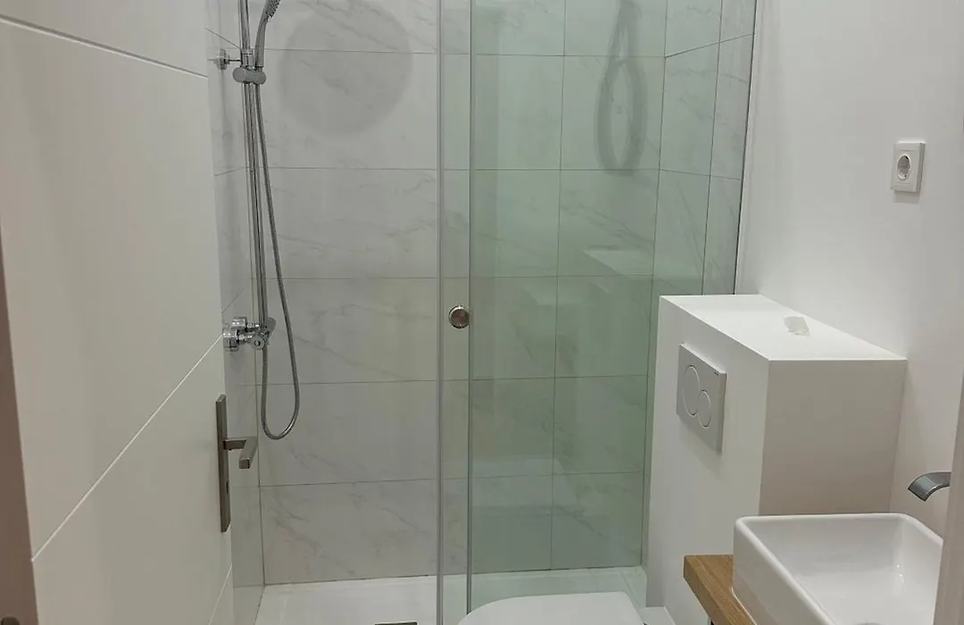 Modern Bedroom In Lisbon-1